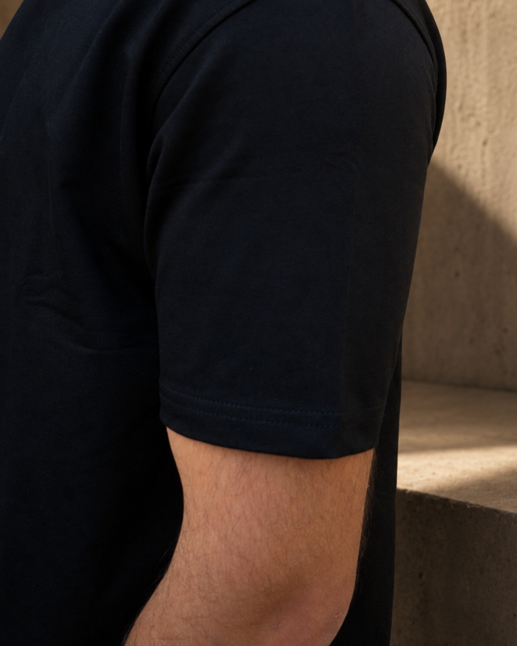 VELEN Boxy Cropped Tee — Black
